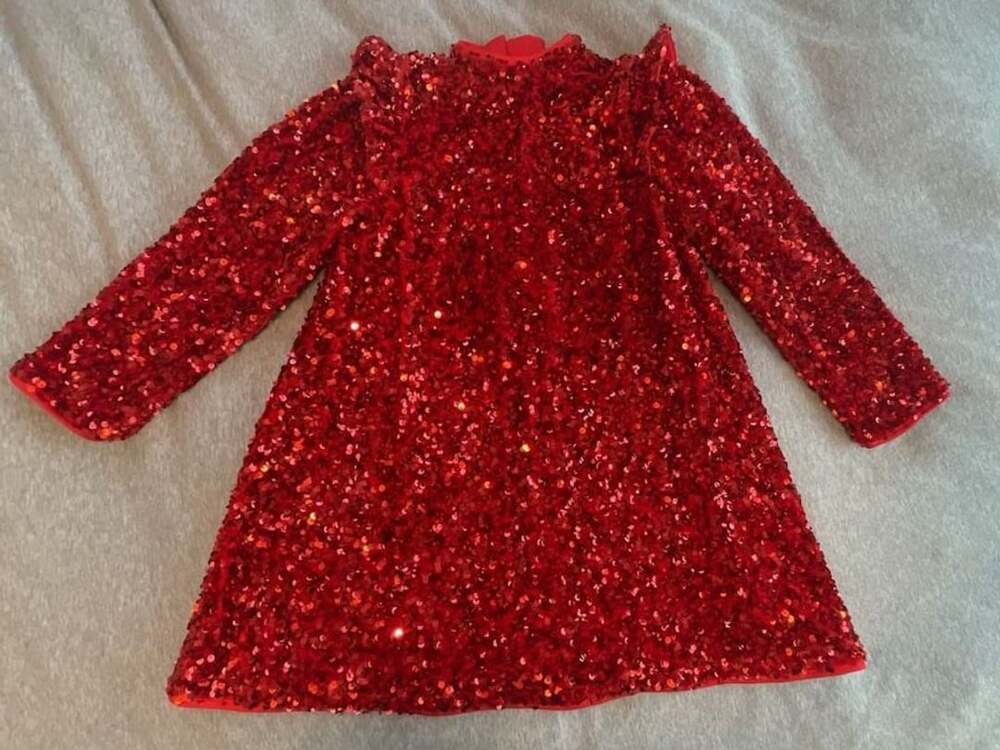 M&S Red Sequin Dress Size 7-8 Years
Holiday
Party
Xmas
Formal
Little girls